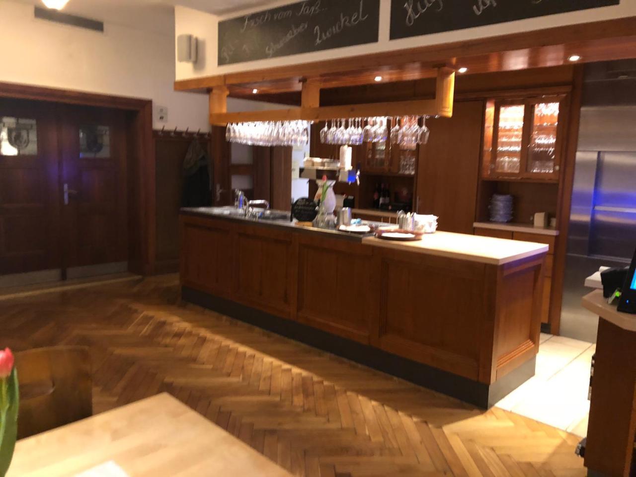 Gasthof Baeren Ochsenfurt Dış mekan fotoğraf