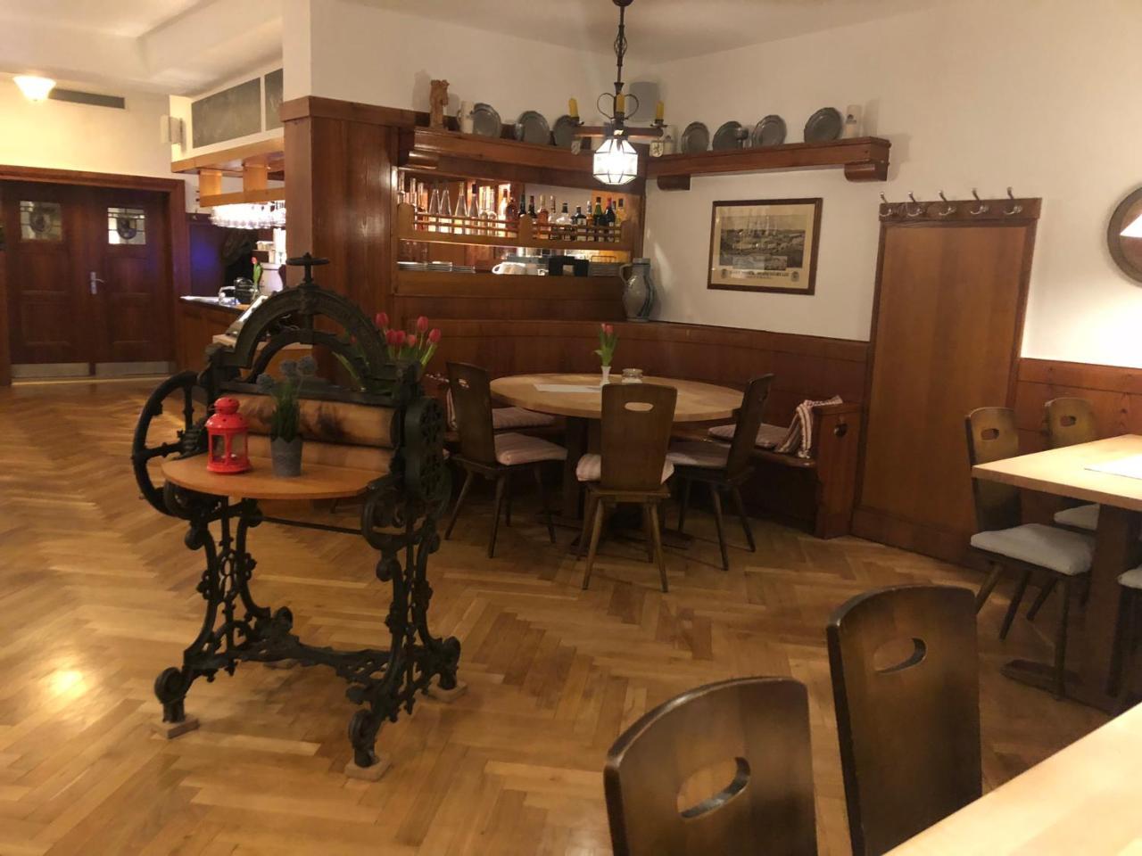 Gasthof Baeren Ochsenfurt Dış mekan fotoğraf